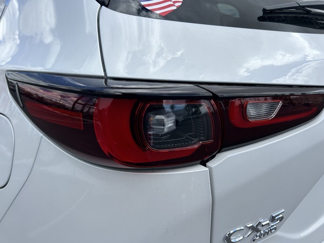 2025 Mazda CX-5 2.5 S Preferred photo 8