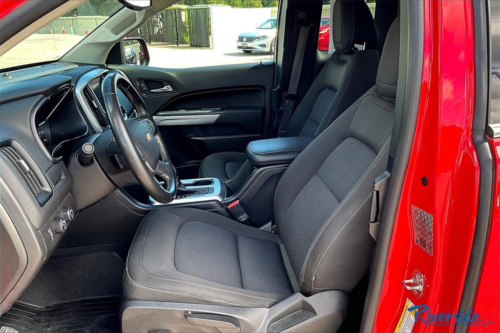 2019 Chevrolet Colorado LT photo 19