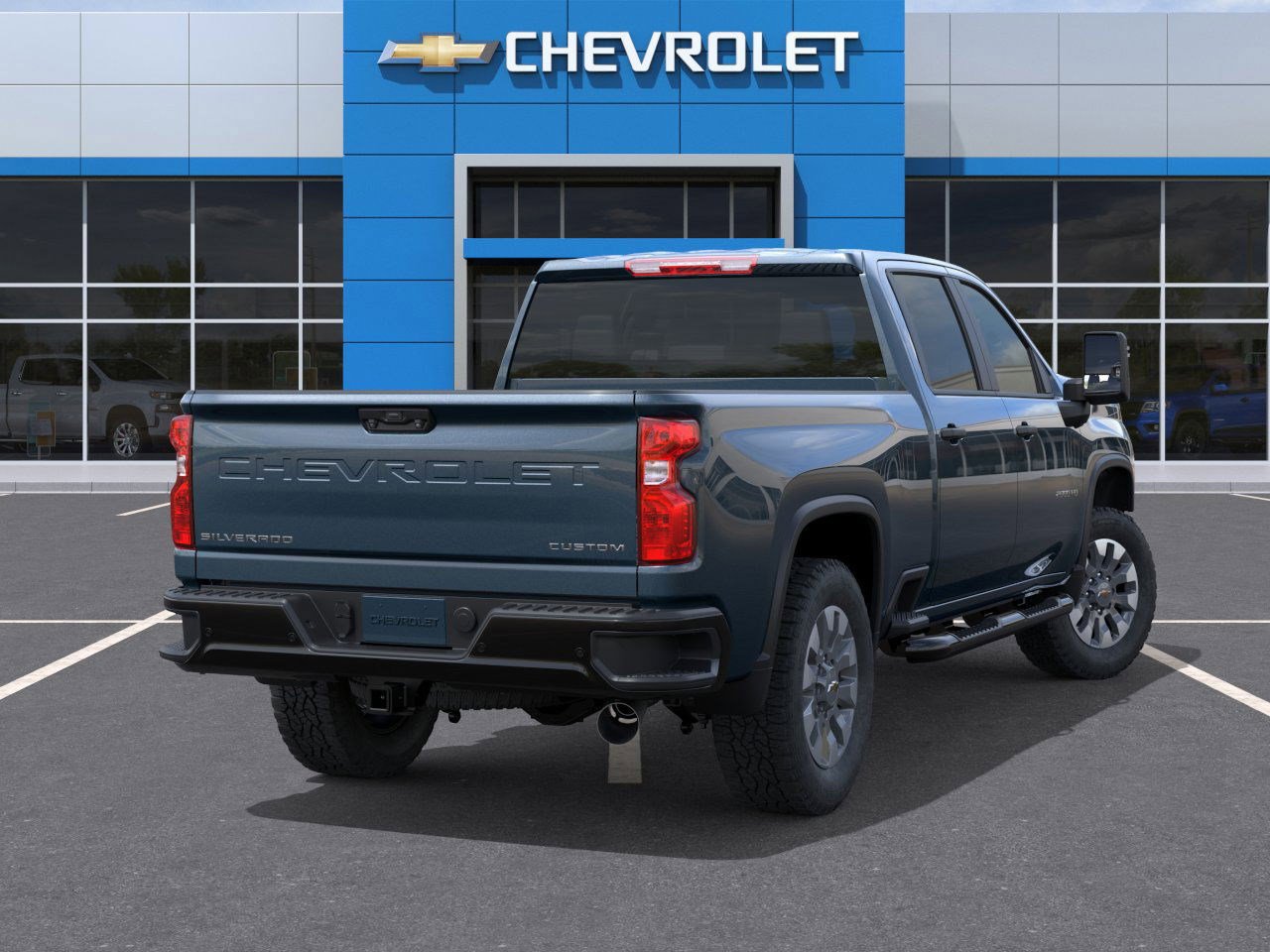 2025 Chevrolet Silverado 2500HD Custom photo 4