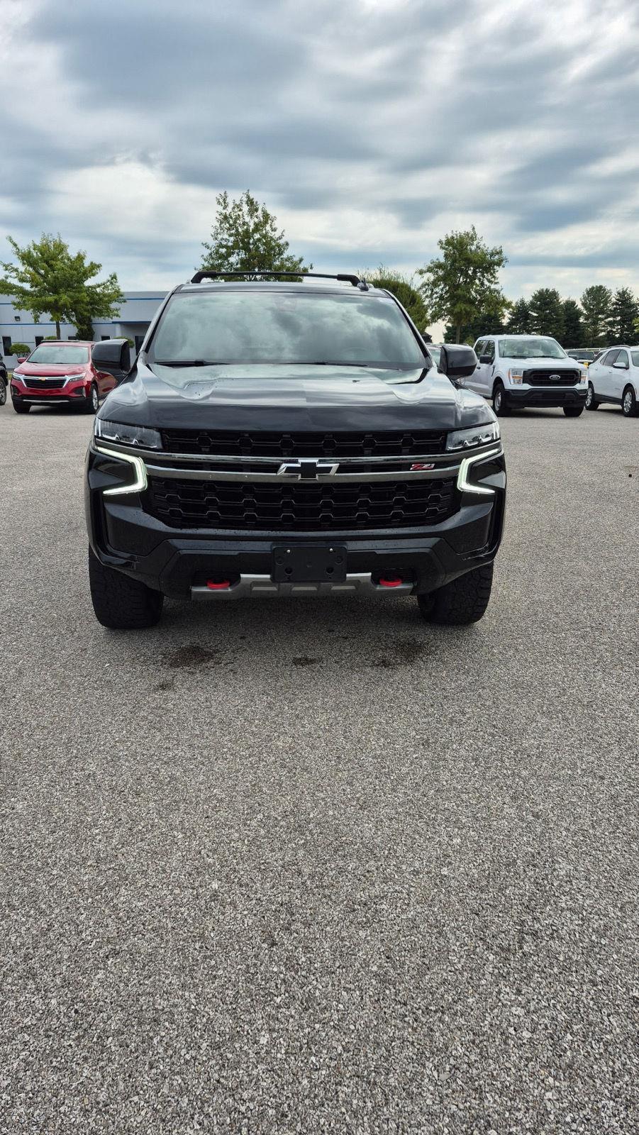 2021 Chevrolet Tahoe Z71 photo 2