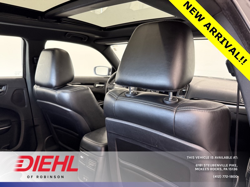 2022 Chrysler 300 S photo 10