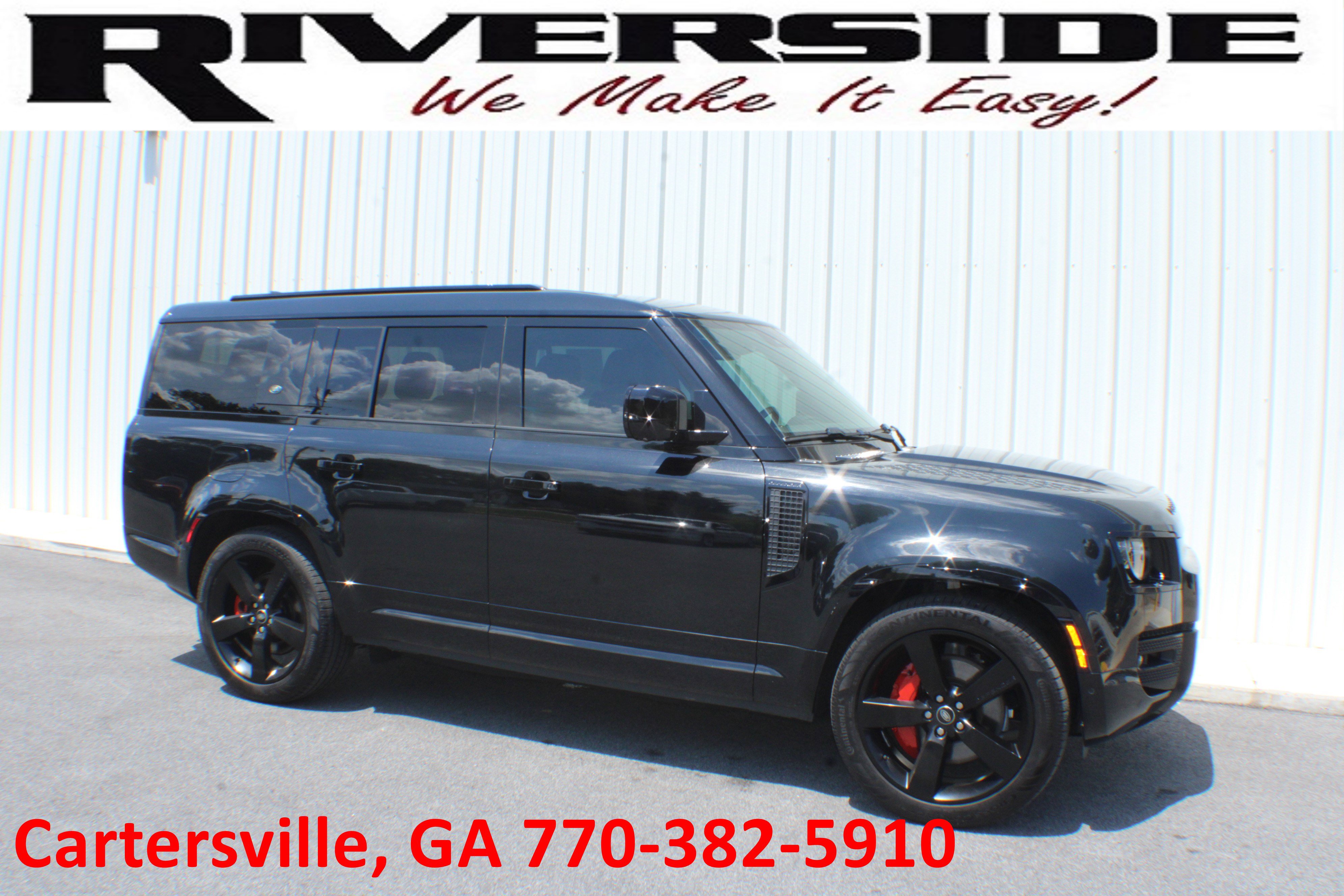 2024 Land Rover Defender X-Dynamic SE's photo