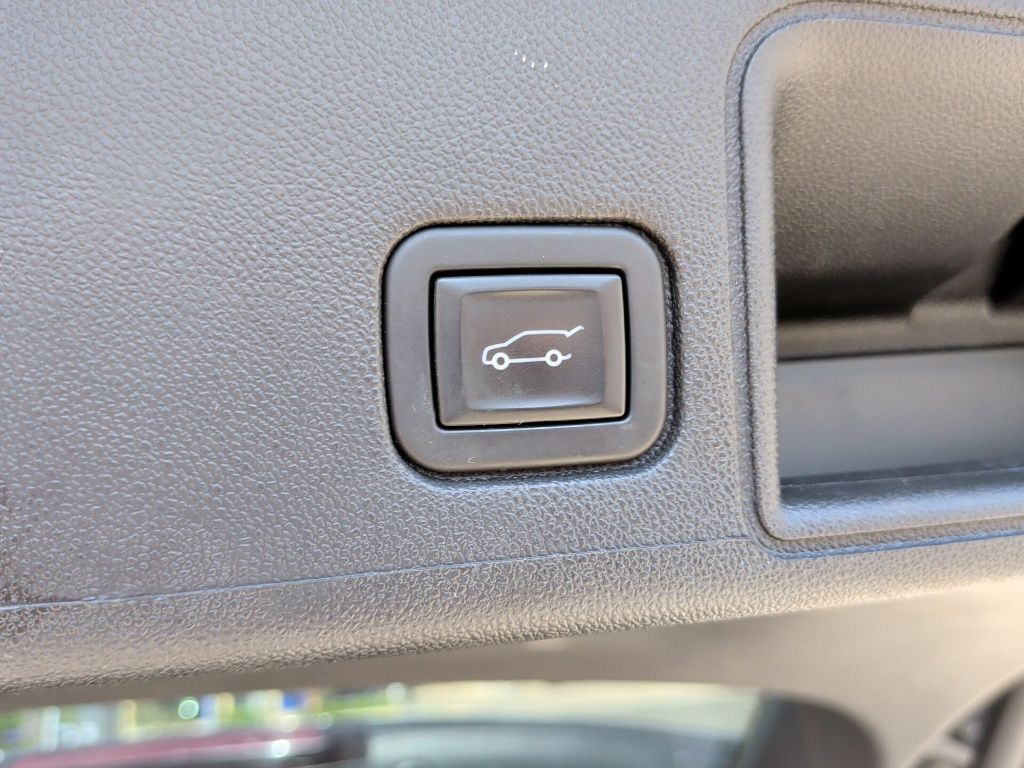 2023 Gmc Terrain SLT photo 36