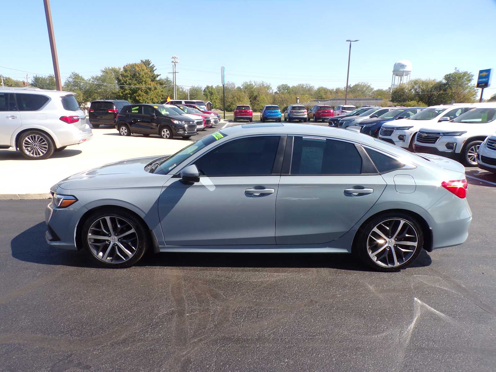 2022 Honda Civic Touring photo 4