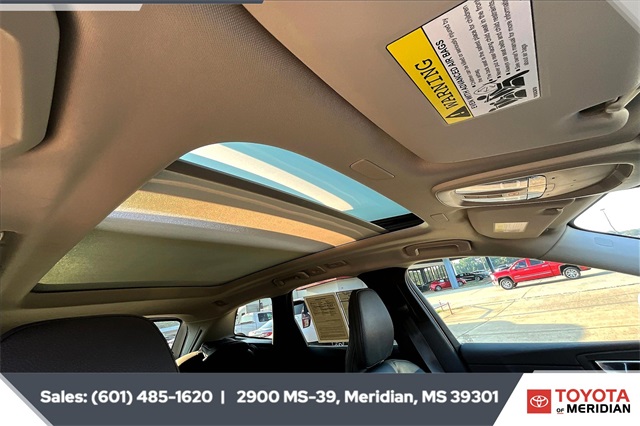 2023 Volvo XC60 B5 Plus photo 16