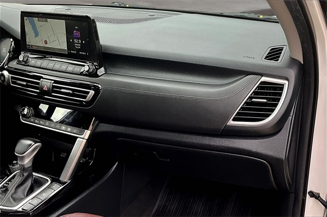 2022 Kia Seltos SX photo 17
