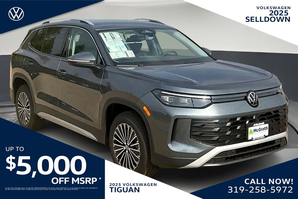 2025 Volkswagen Tiguan S's photo