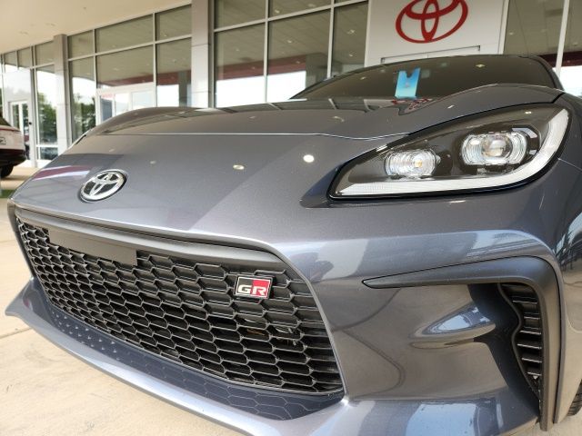 2024 Toyota GR86 Premium photo 6