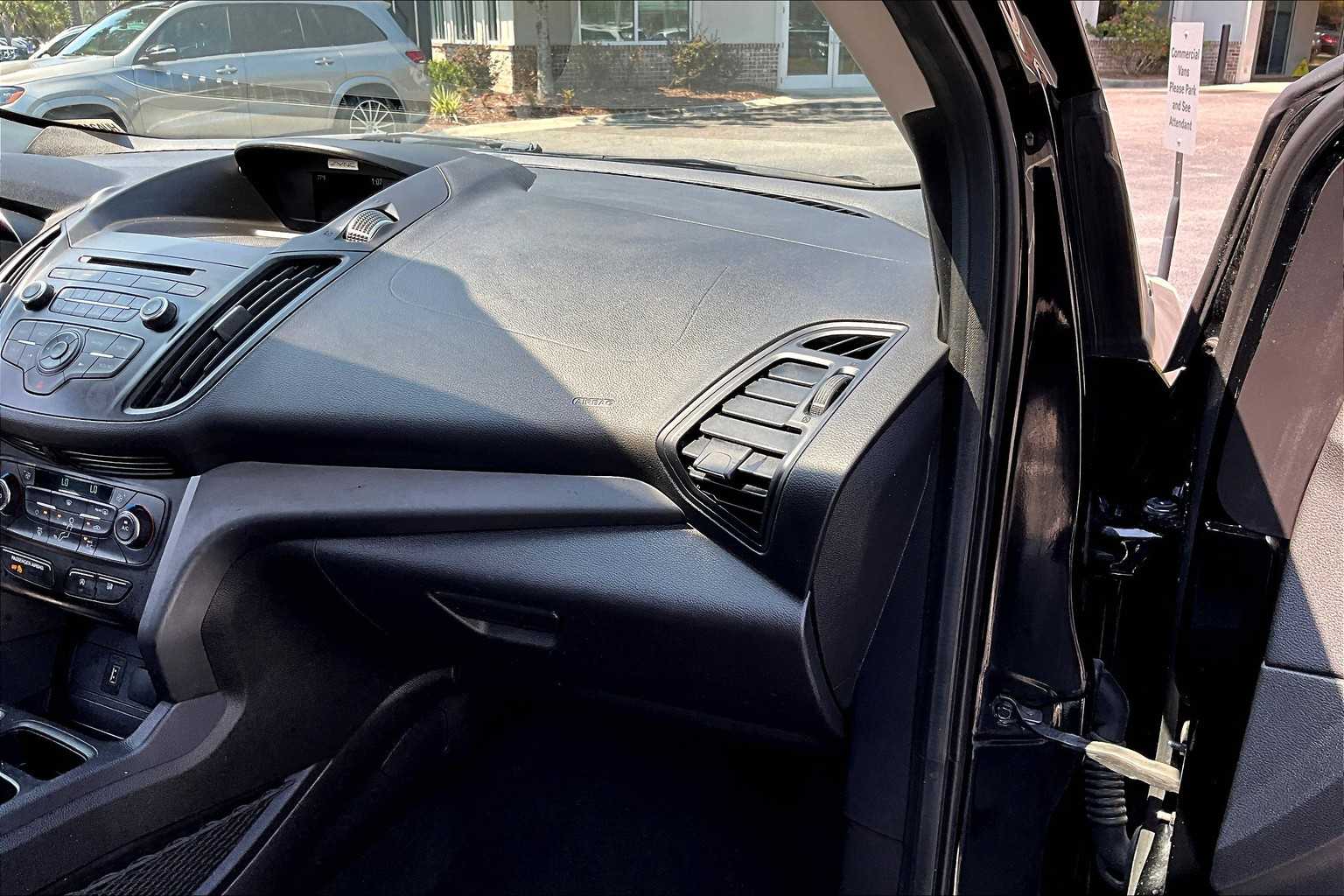 2017 Ford Escape SE photo 15
