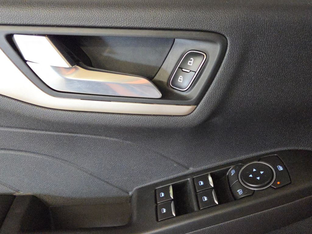 2022 Ford Escape Plug-In Hybrid SEL photo 24