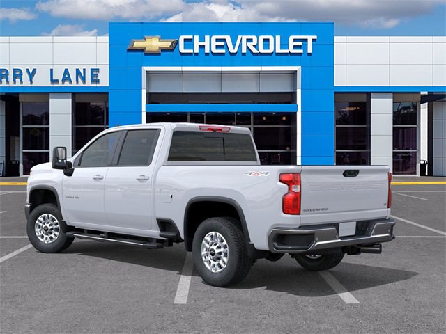 2025 Chevrolet Silverado 2500HD LT photo 3