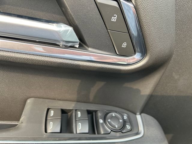 2025 Chevrolet Silverado 1500 LT photo 10