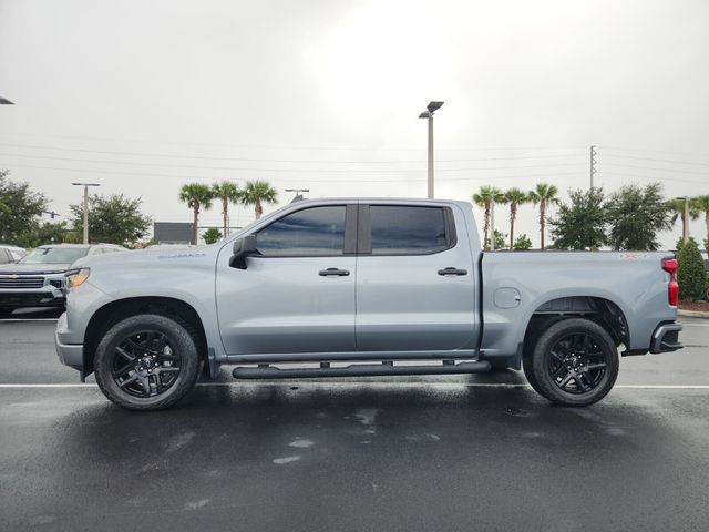 2023 Chevrolet Silverado 1500 Custom photo 2