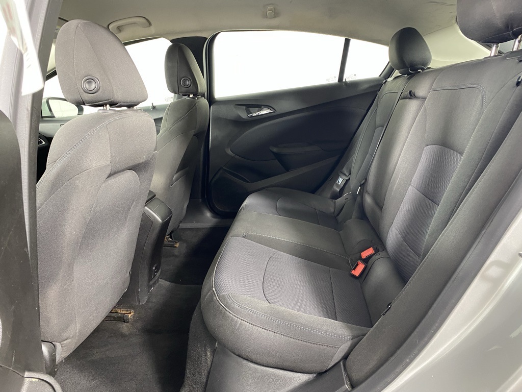 2018 Chevrolet Cruze LT photo 12