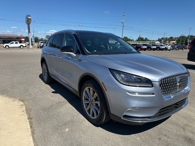 2022 Lincoln Corsair Standard photo 3