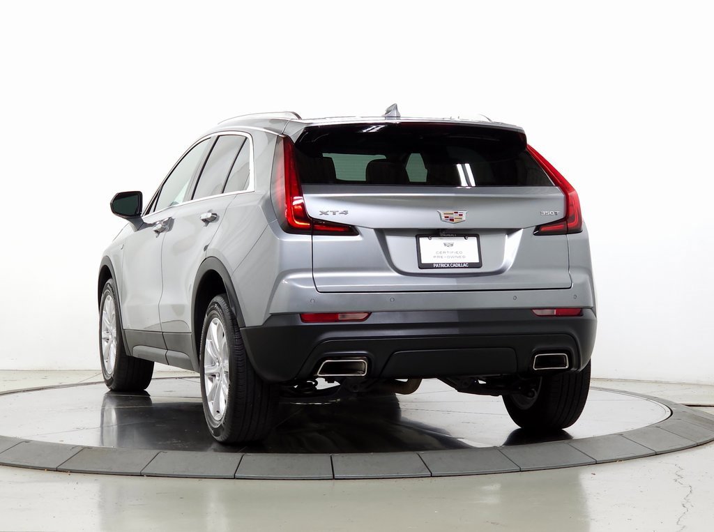 2023 Cadillac XT4 Luxury photo 2