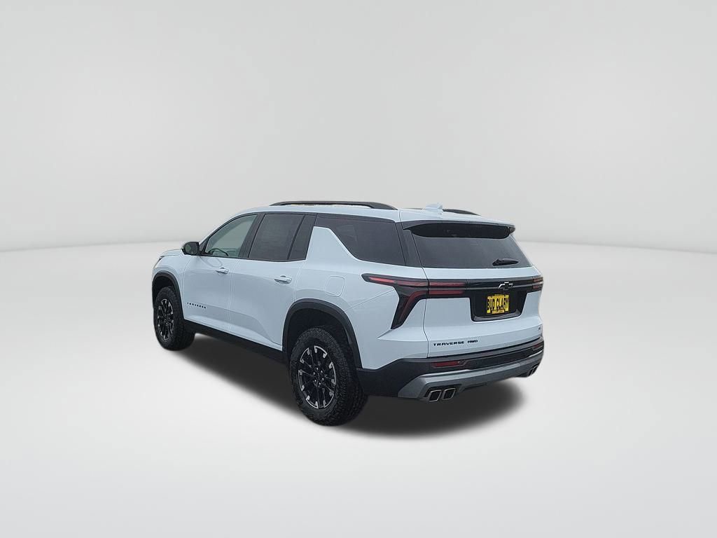 2026 Chevrolet Traverse Z71 photo 2