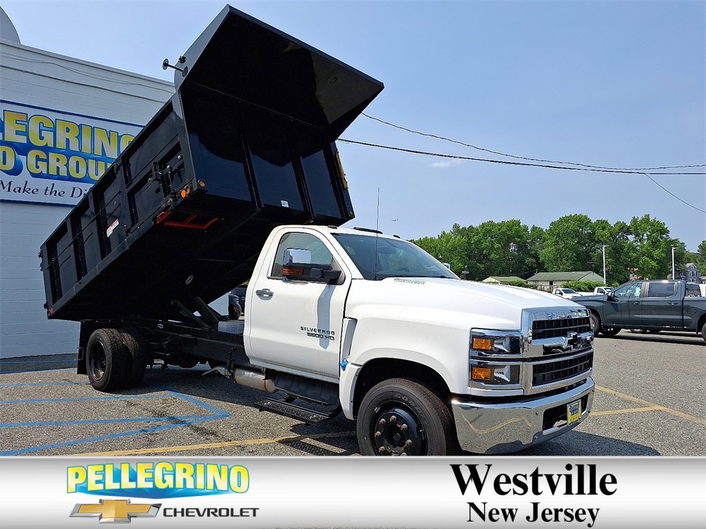 2023 Chevrolet Silverado 4500 Medium Duty Chassis Cab Work Truck's photo