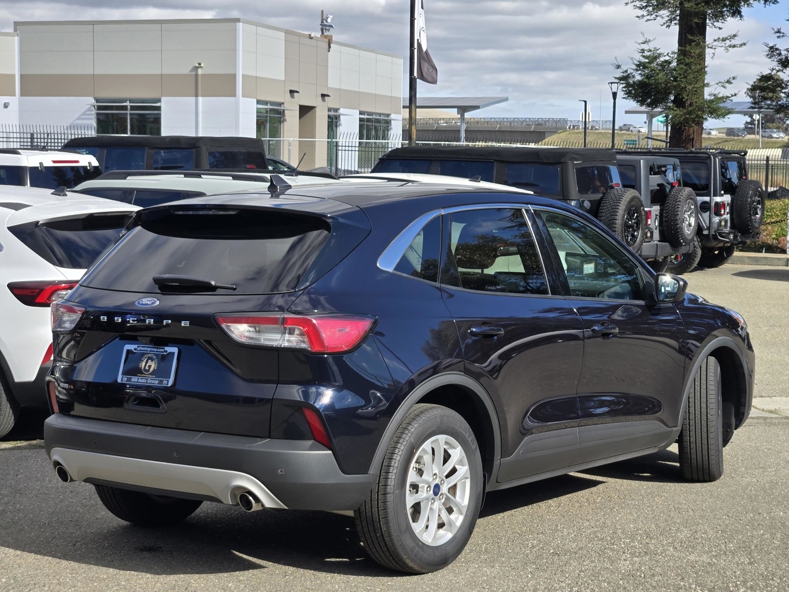 2021 Ford Escape SE photo 3