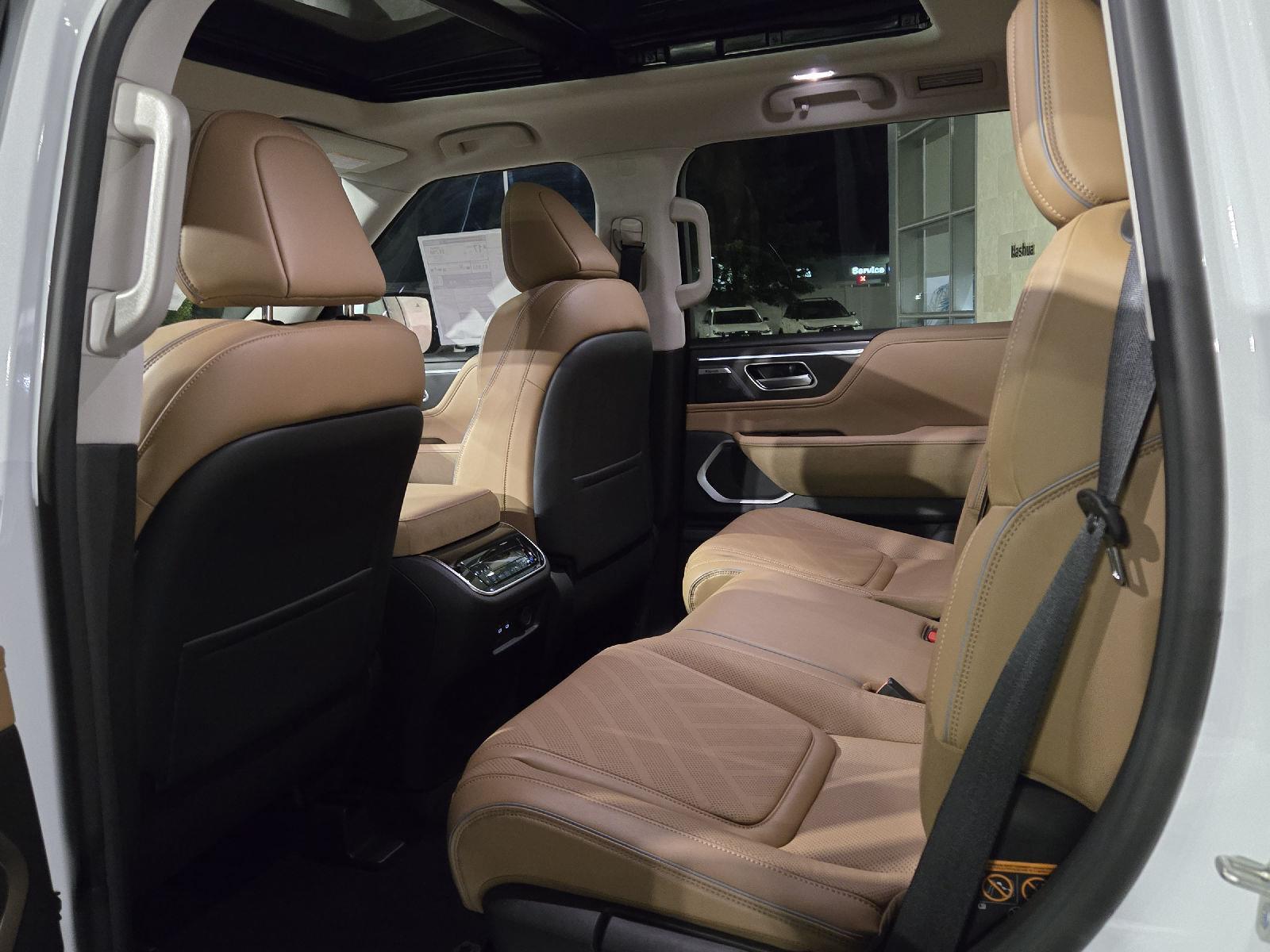 2026 Infiniti QX80 Luxe photo 20