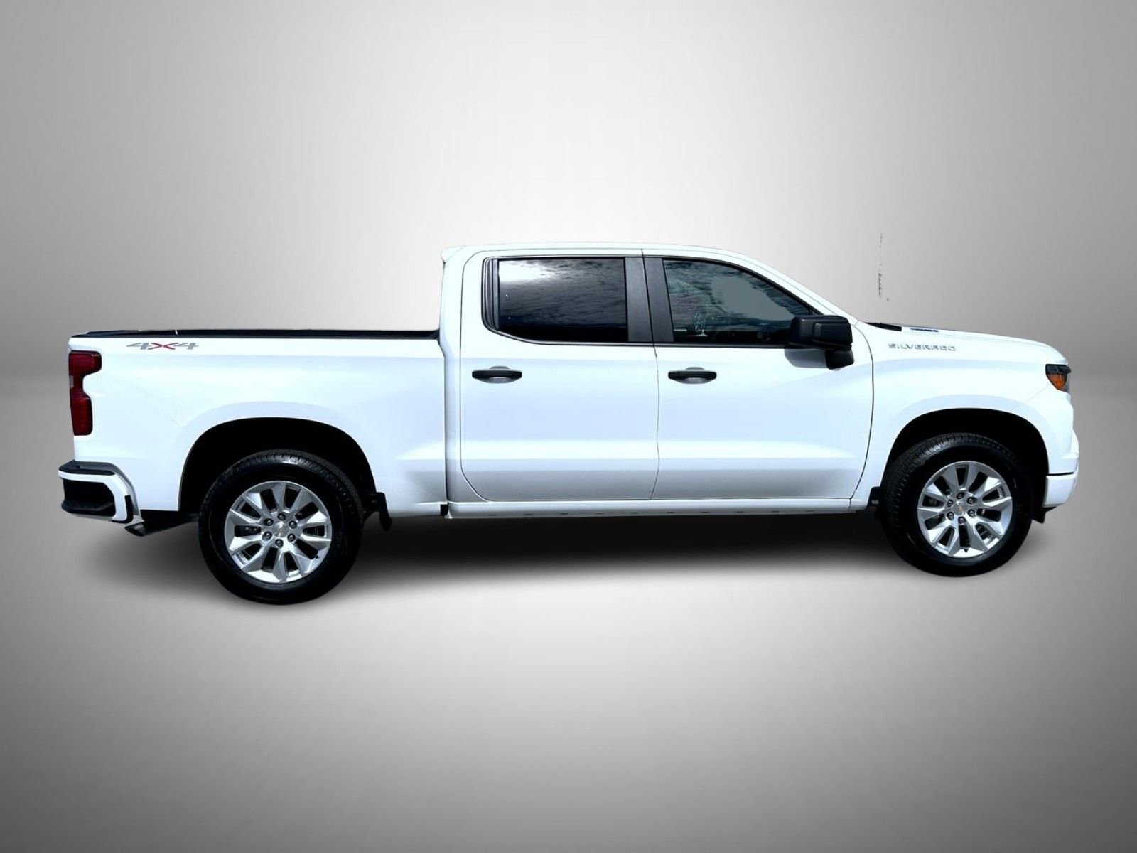 2026 Chevrolet Silverado 1500 Custom photo 4