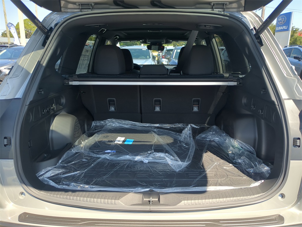 2025 Subaru Forester Premium photo 7
