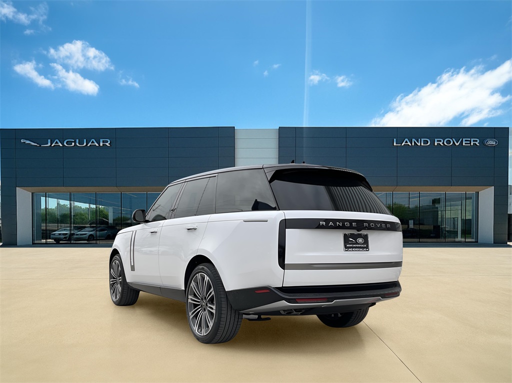 2025 Land Rover Range Rover SE photo 4