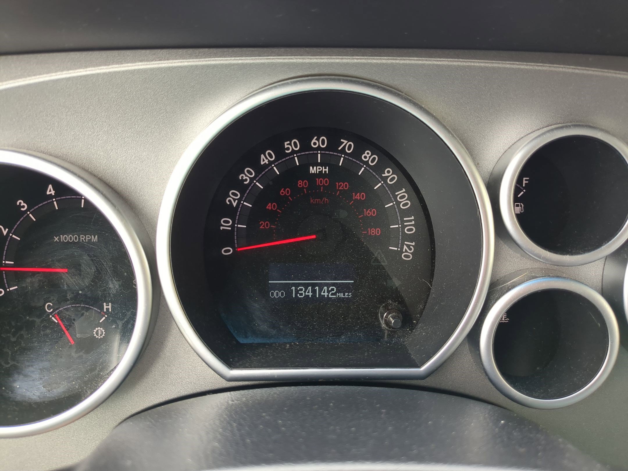 2010 Toyota Sequoia photo 14