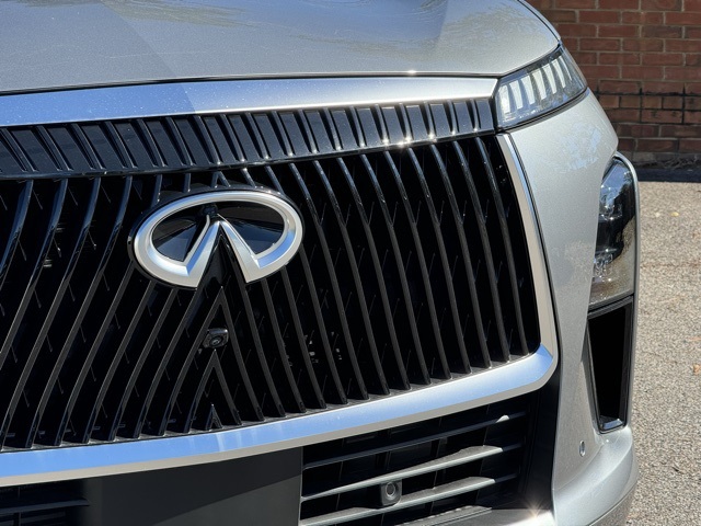 2025 Infiniti QX80 Sensory photo 3
