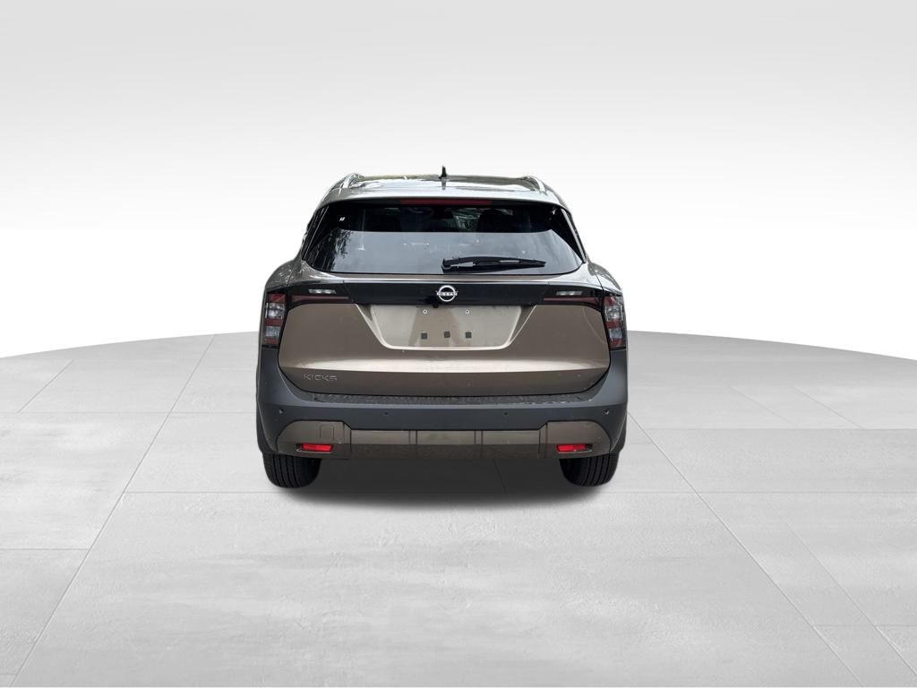 2026 Nissan Kicks SV photo 2