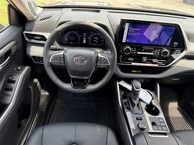 2025 Toyota Highlander Platinum photo 18