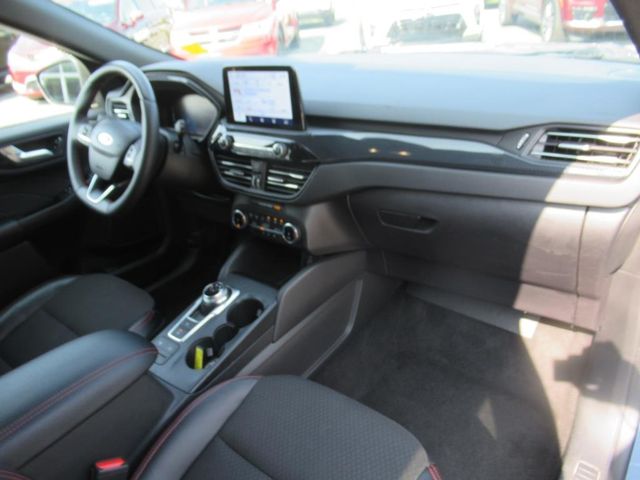 2024 Ford Escape ST-Line photo 12