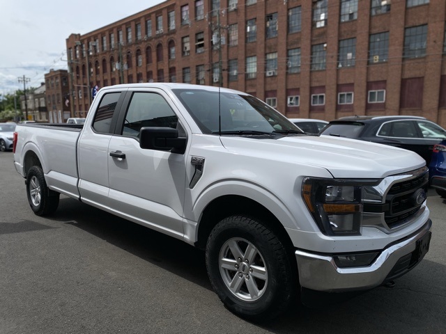 2023 Ford F-150 XLT photo 3