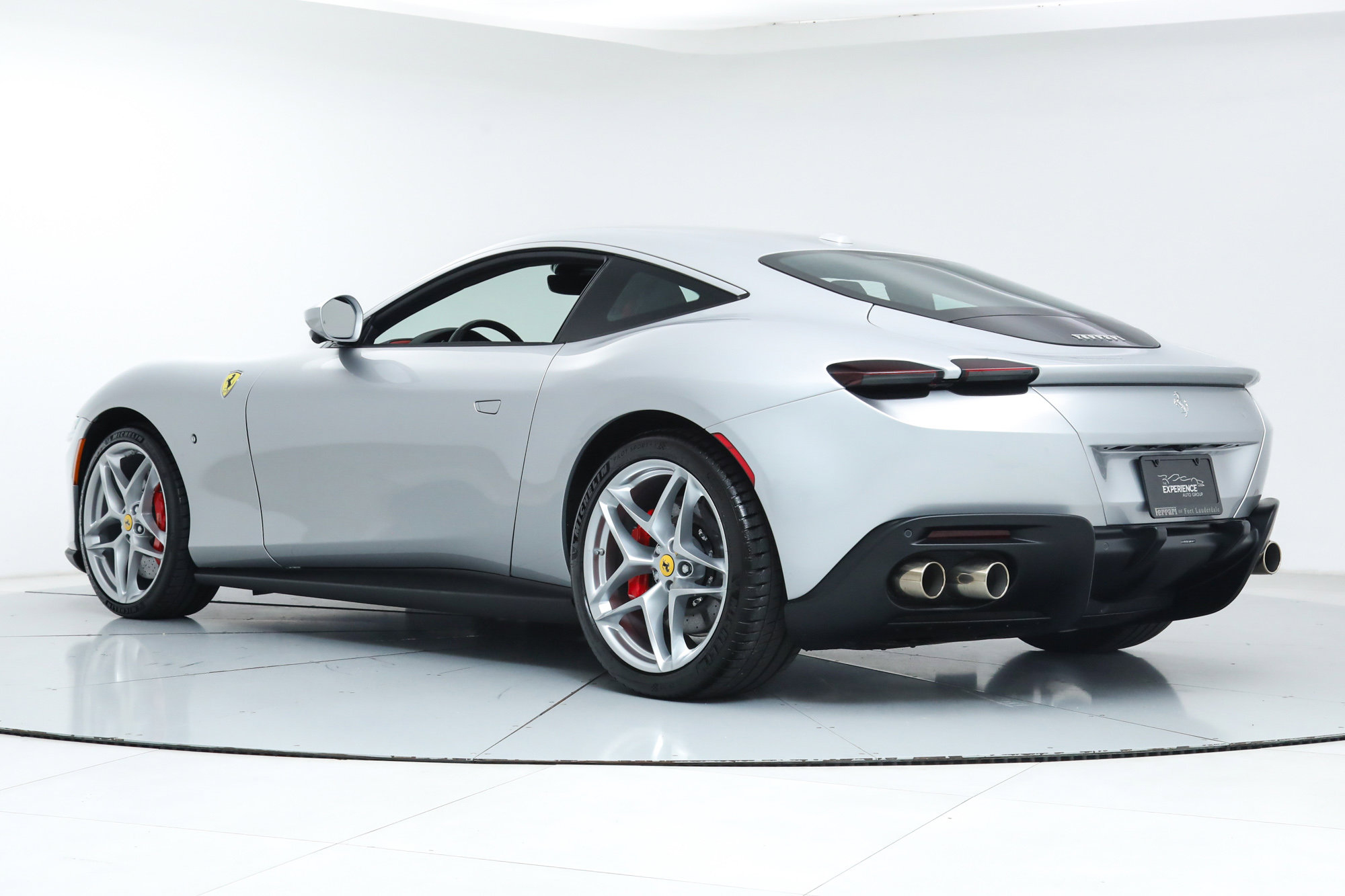 2021 Ferrari Roma photo 7