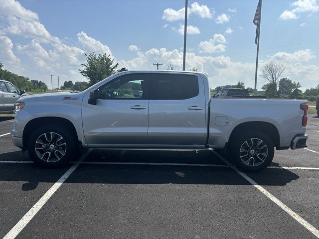 2022 Chevrolet Silverado 1500 RST photo 6