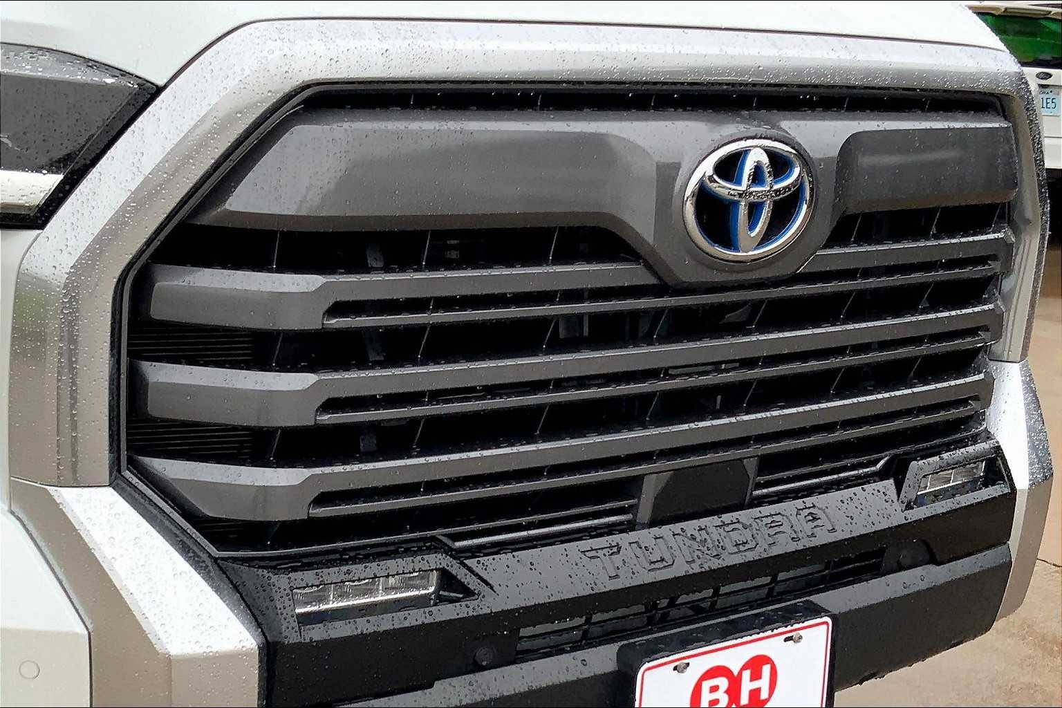 2023 Toyota Tundra Limited photo 25