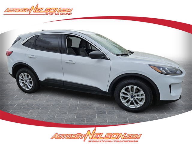 2022 Ford Escape SE's photo