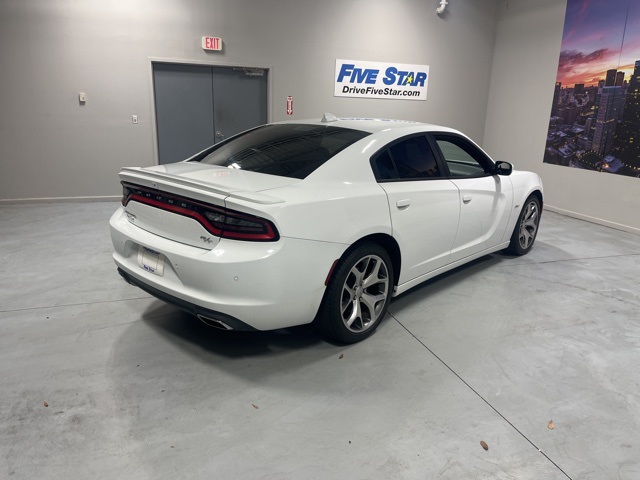 2015 Dodge Charger R/T photo 5