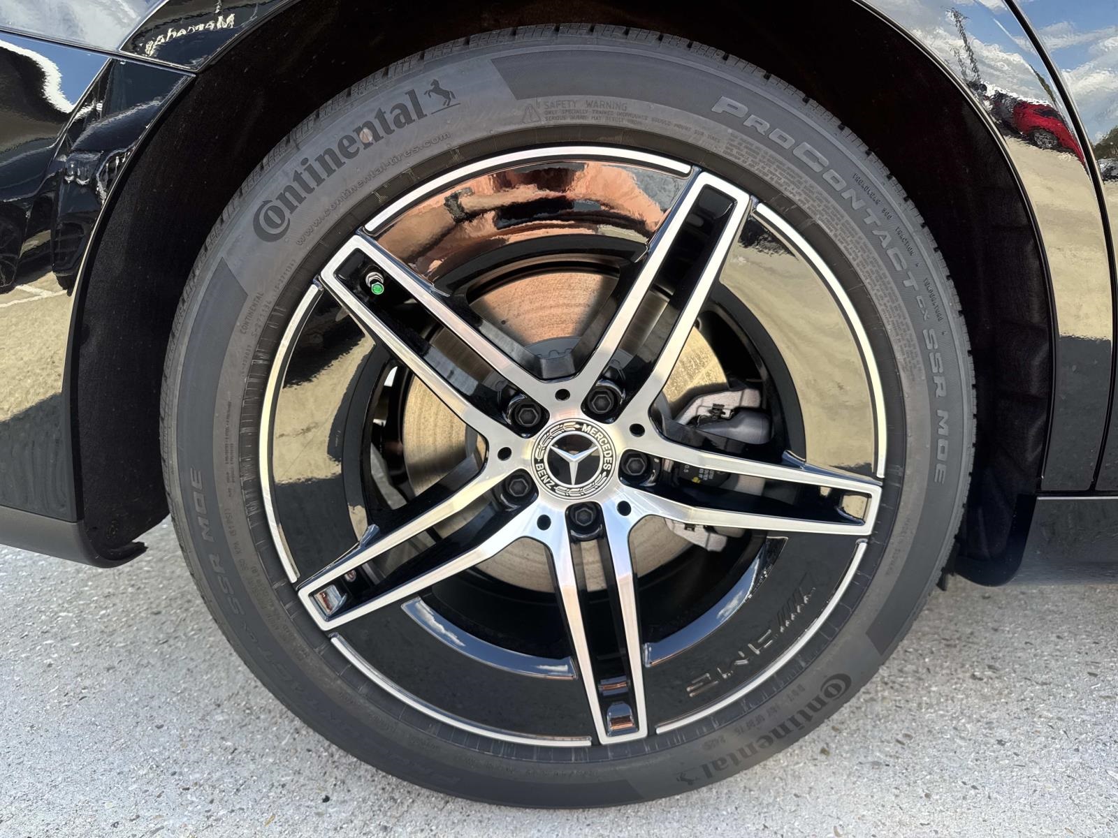 2026 Mercedes Benz E 350 4MATIC photo 3