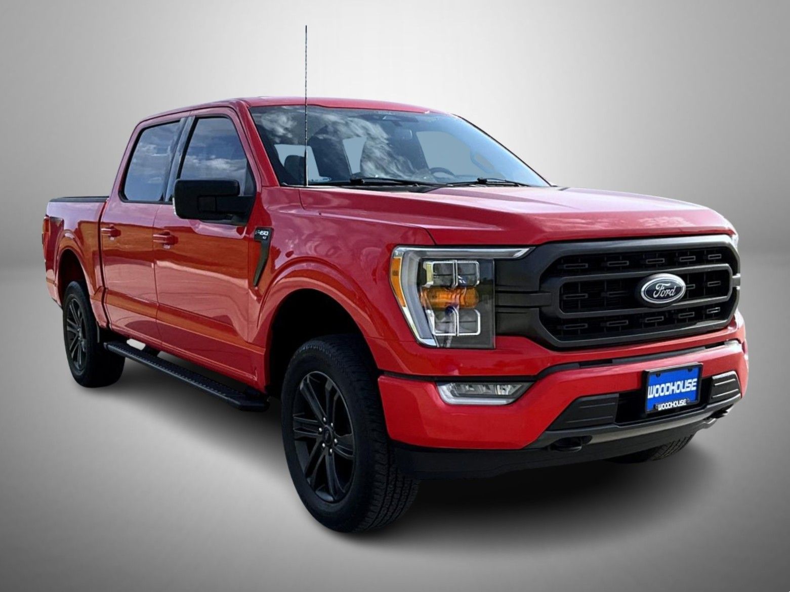 2022 Ford F-150 XLT photo 3
