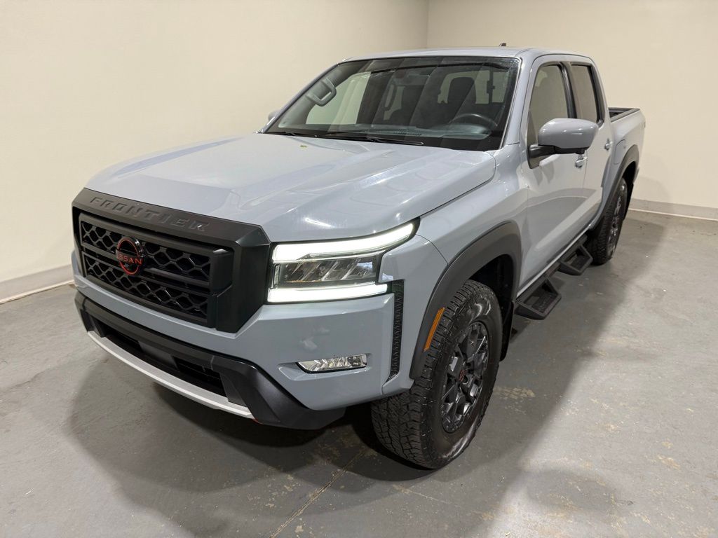 2024 Nissan Frontier PRO-4X photo 3