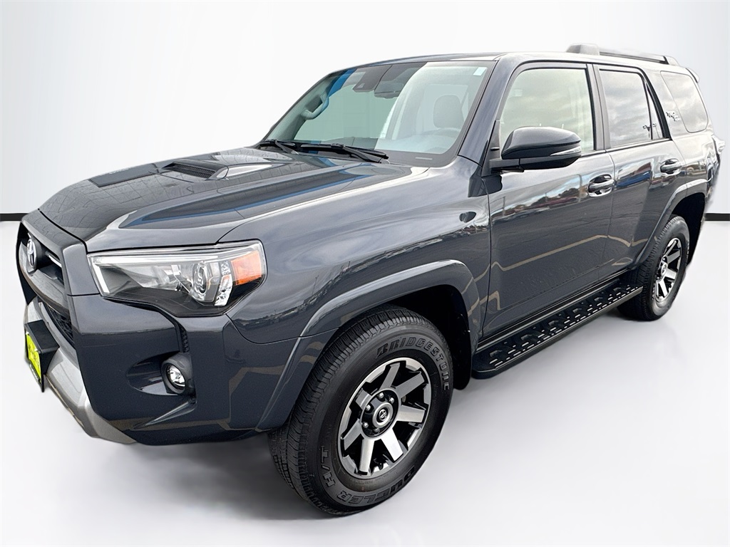 2024 Toyota 4Runner TRD Off-Road Premium photo 3