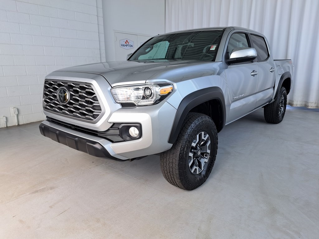2023 Toyota Tacoma TRD Off-Road photo 2