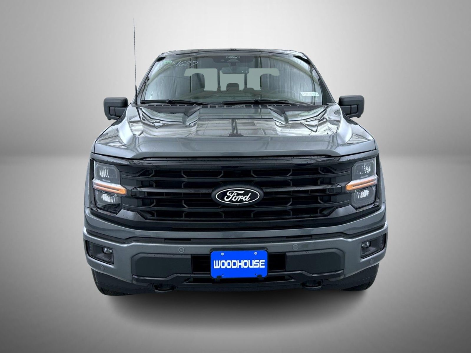2025 Ford F-150 XLT photo 2