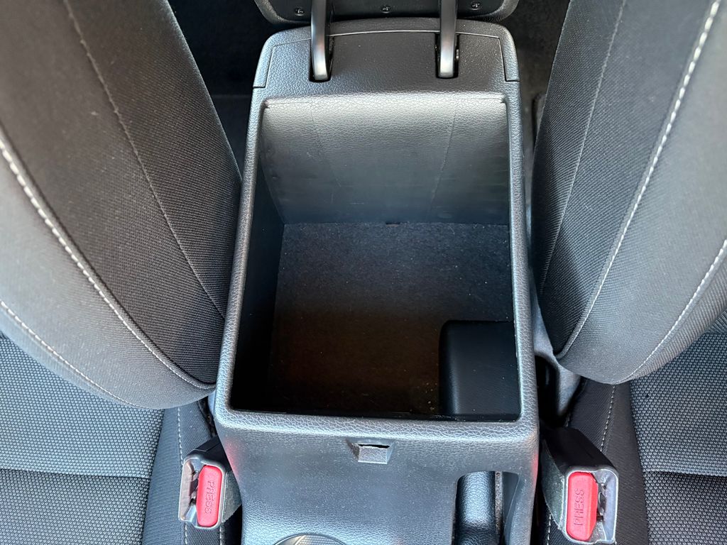 2023 Kia Forte LXS photo 17