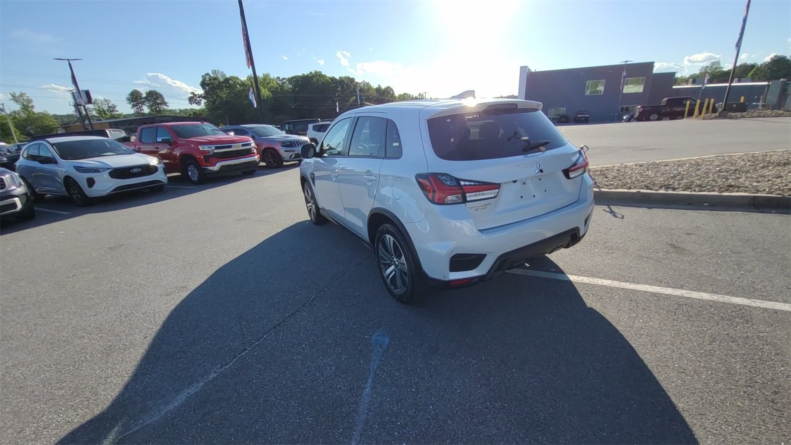 2024 Mitsubishi Outlander Sport ES photo 3