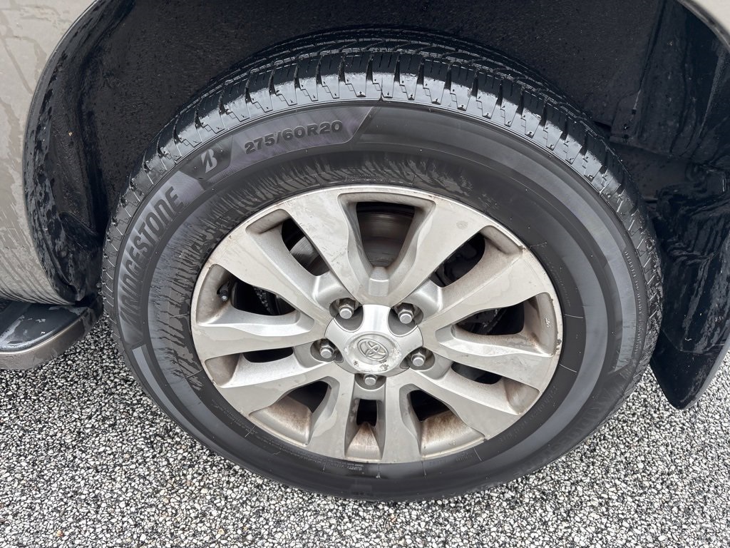 2008 Toyota Sequoia Limited photo 7
