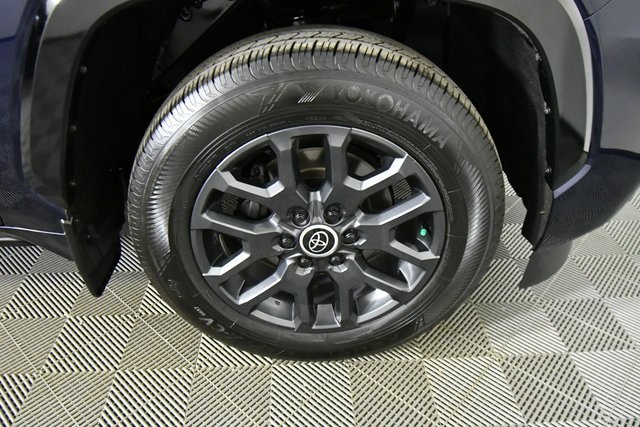 2024 Toyota Sequoia Platinum photo 9