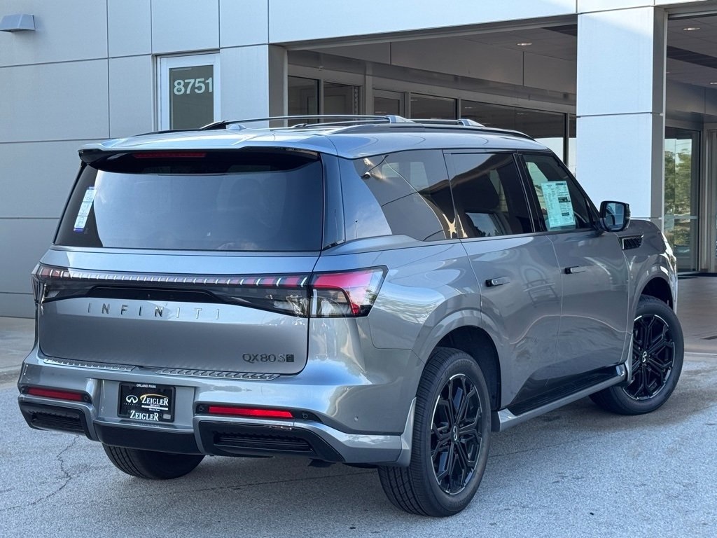 2026 Infiniti QX80 Sensory photo 6