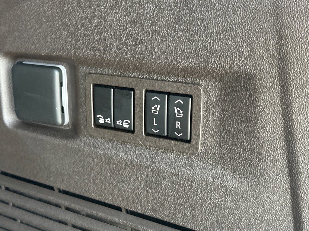 2021 Gmc Yukon Denali photo 33